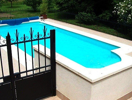 willow cottage pool.jpg