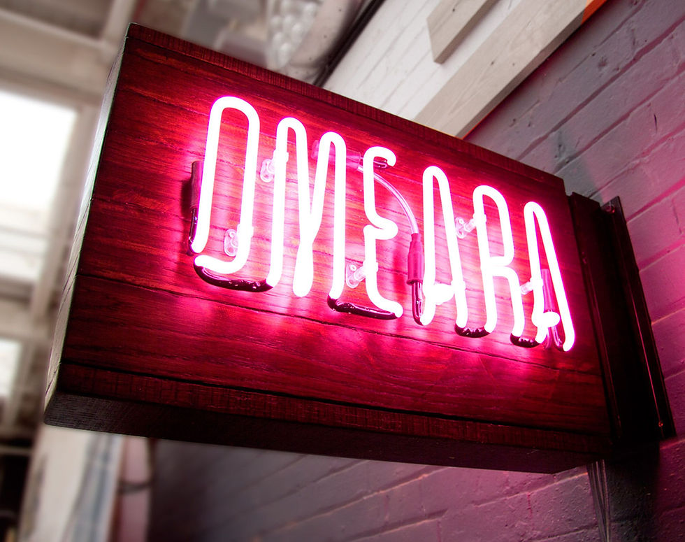 Illuminated Projecting Signs: Design, Visibility and Installation Best Practice