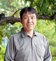 代表 上村 聡