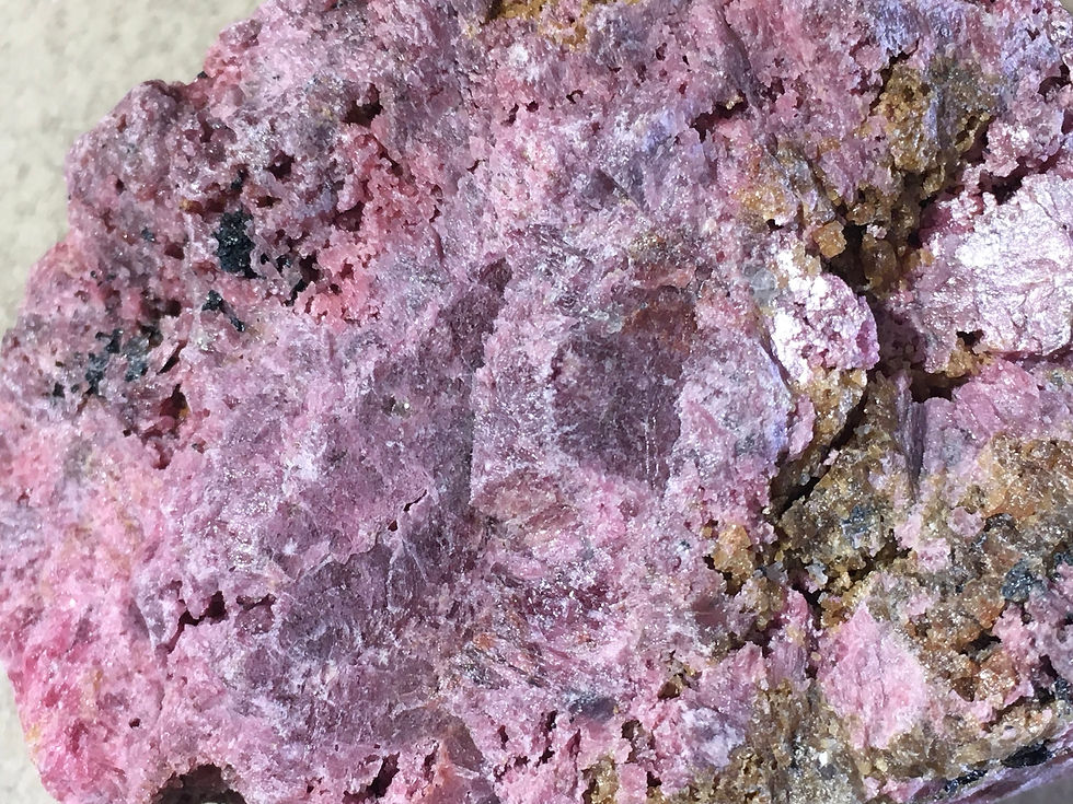 Thumbnail: Rhodonite 