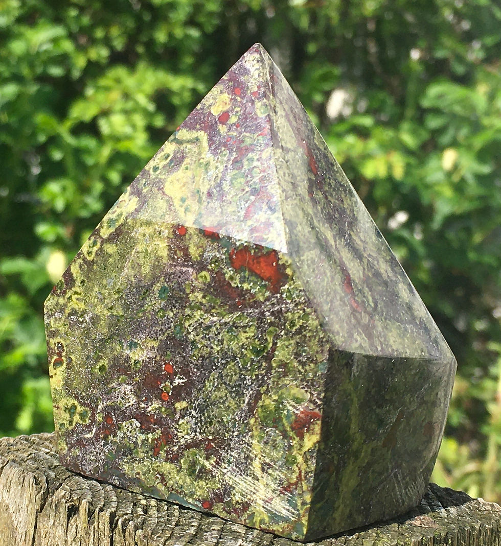 Thumbnail: Dragon Stone (Bastite)