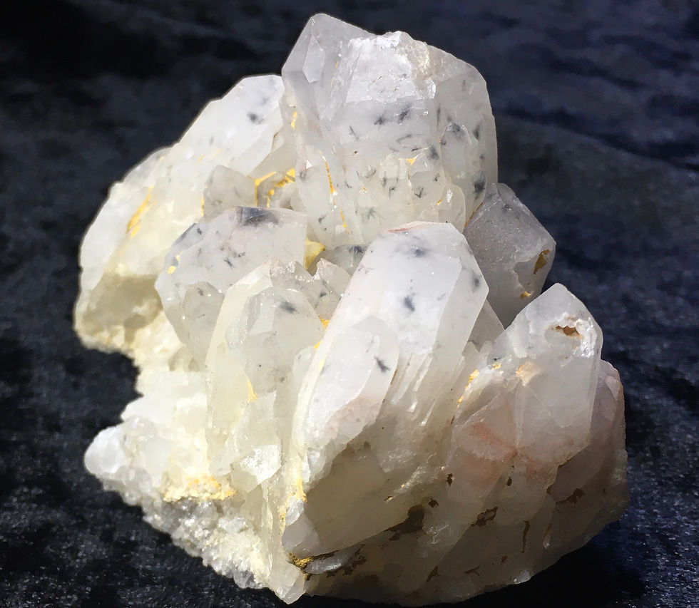 Thumbnail: Hollandite Star Quartz cluster