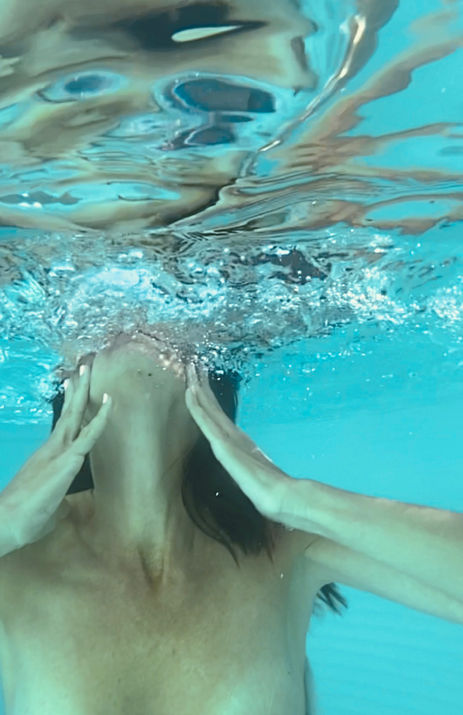 Photographie creative underwater Joëlle Bertoncini Lac Léman