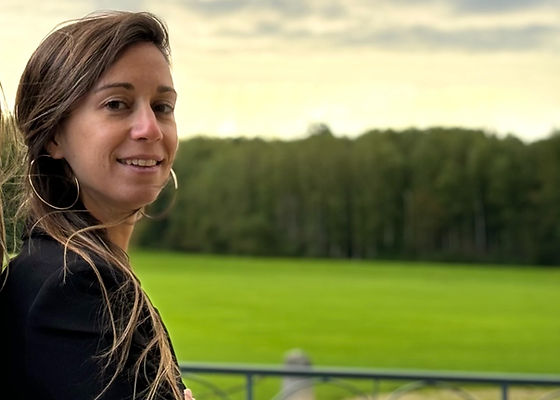 Brunette Noemie
