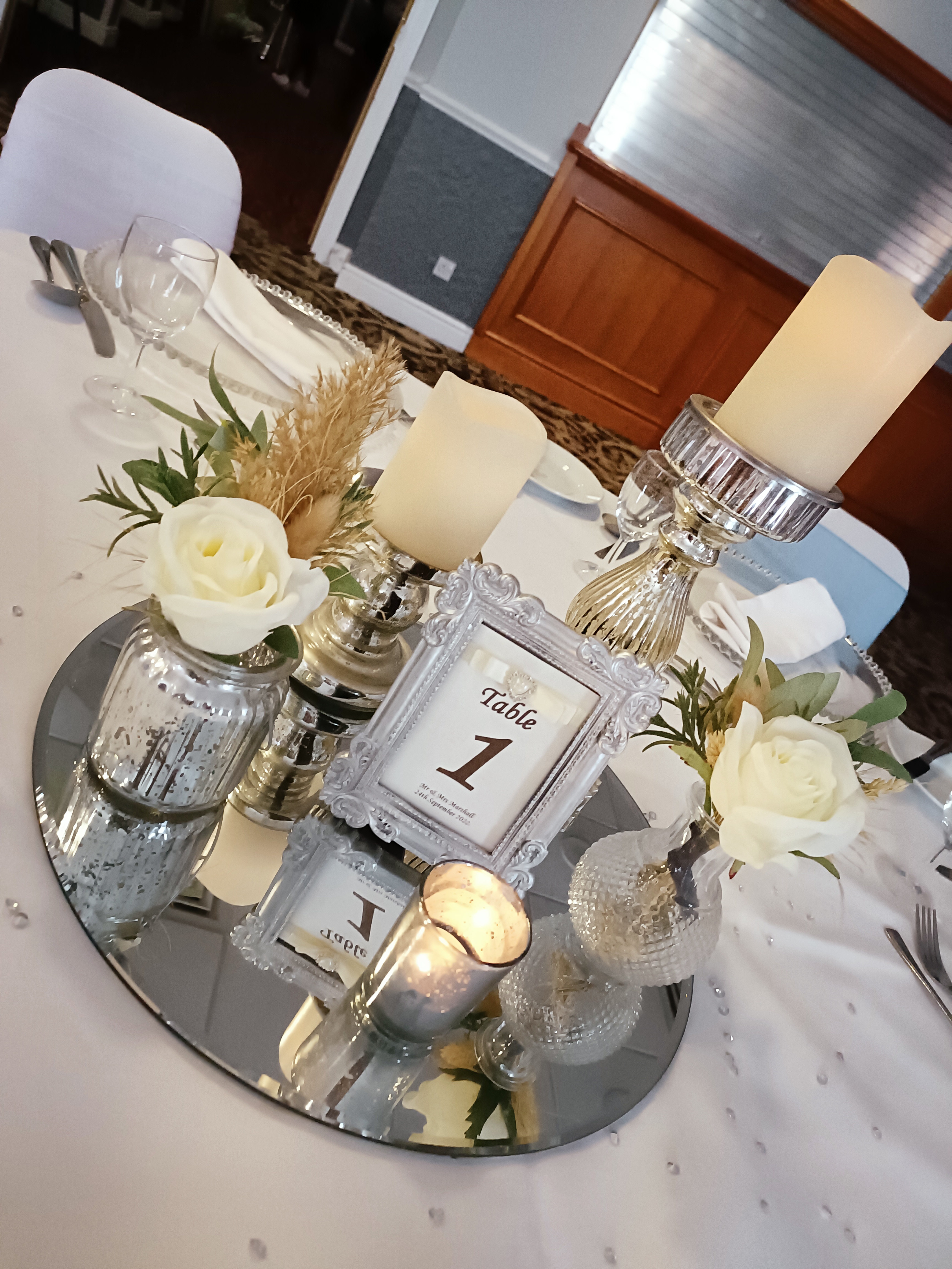 Silver Mercury Quintet With Artificial Pampas & Ivory Roses