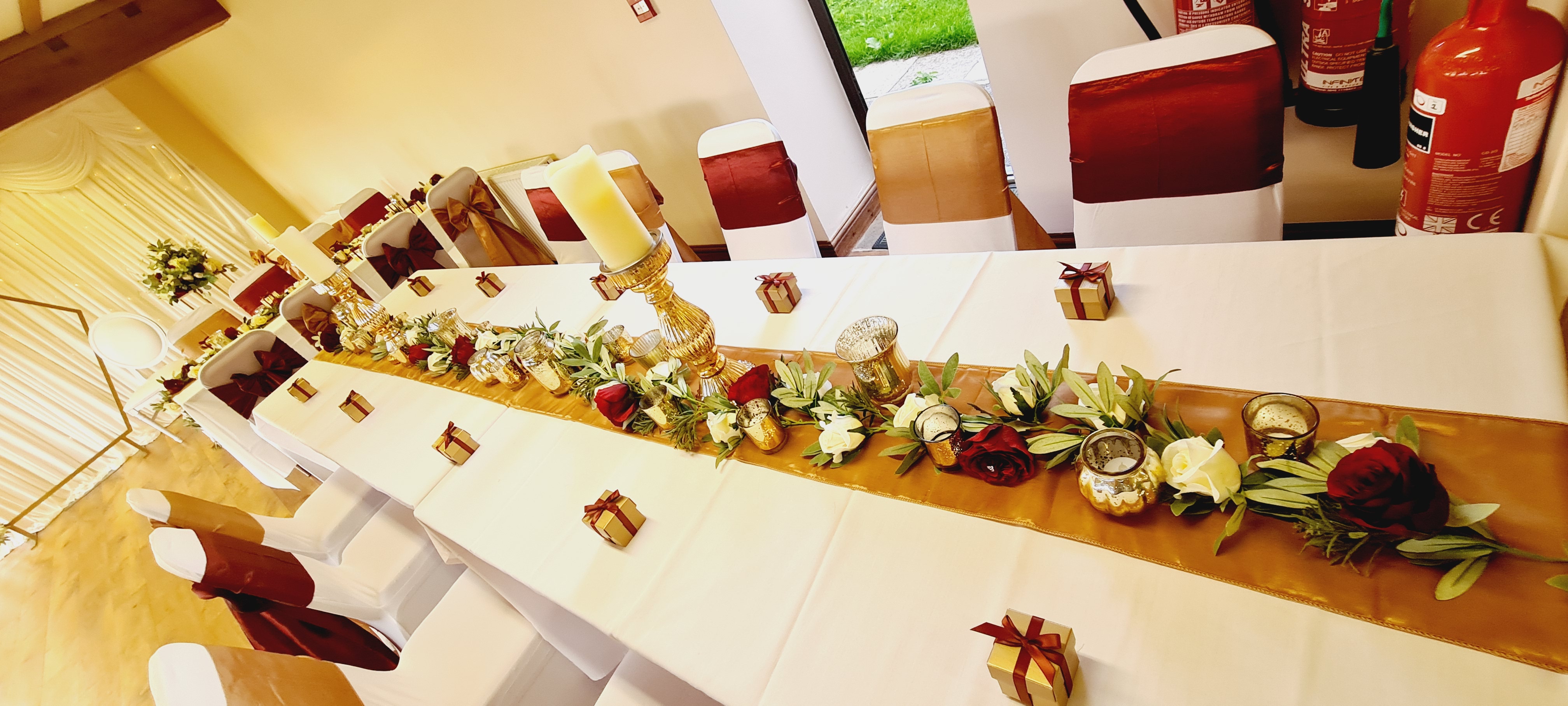 Mixed Gold Mercury with Artificial Cream & Red Rose Garlands