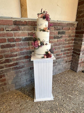 White Cake Plinth