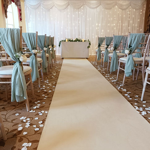 Beige Aisle Carpet £40