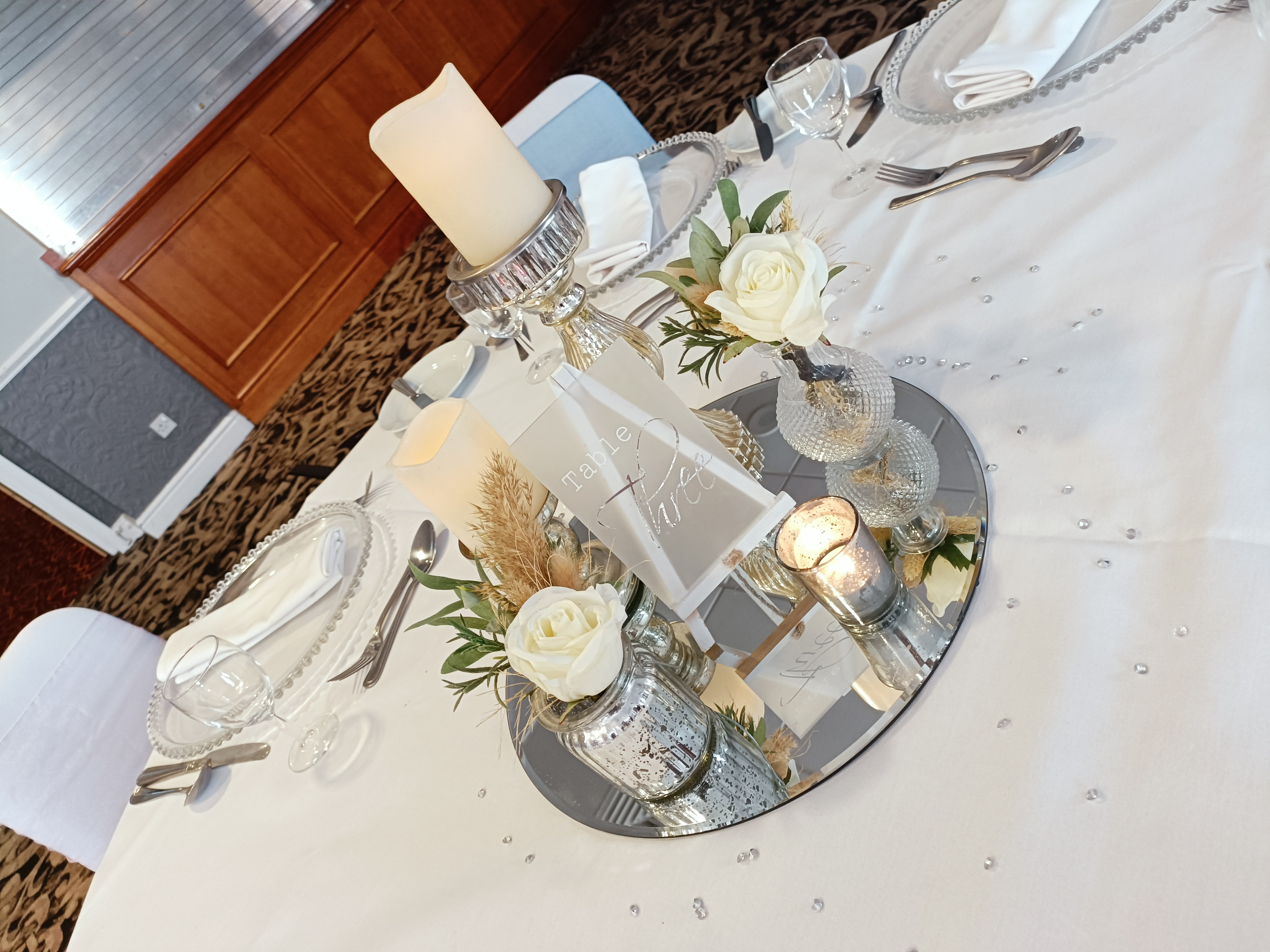 Silver Mercury Quintet With Artificial Pampas & Ivory Roses