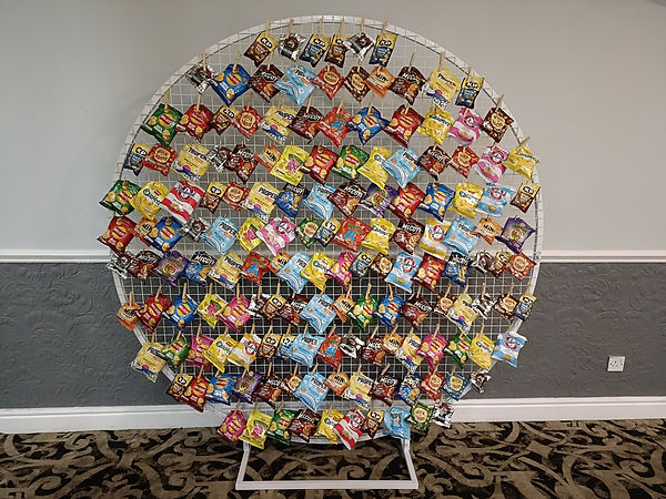 White Moongate Crisp Wall
