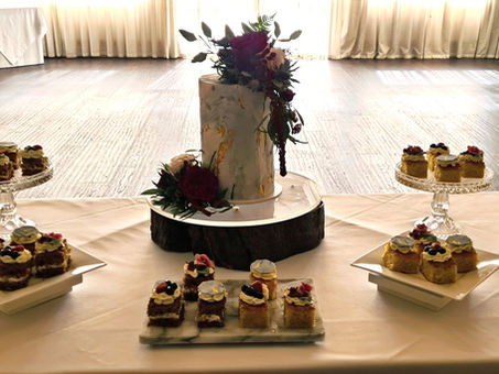 Rustic Log Slice Cake Stand