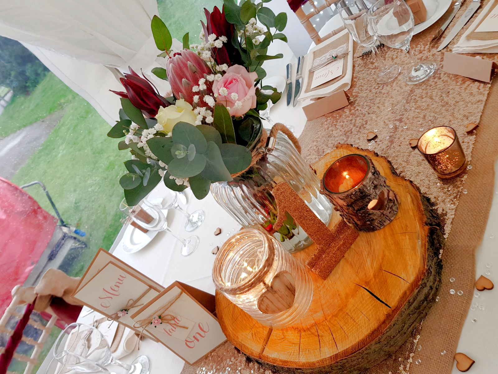 With Fresh Protea, Ivory & Pink Roses, Gypsophila & Eucalyptus Plus Duo Of Rustic Vases.



Twine Vase With Fresh Protea, Ivory & Pink Roses, Gypsophila & Eucalyptus Plus Duo Of Rustic Vases.