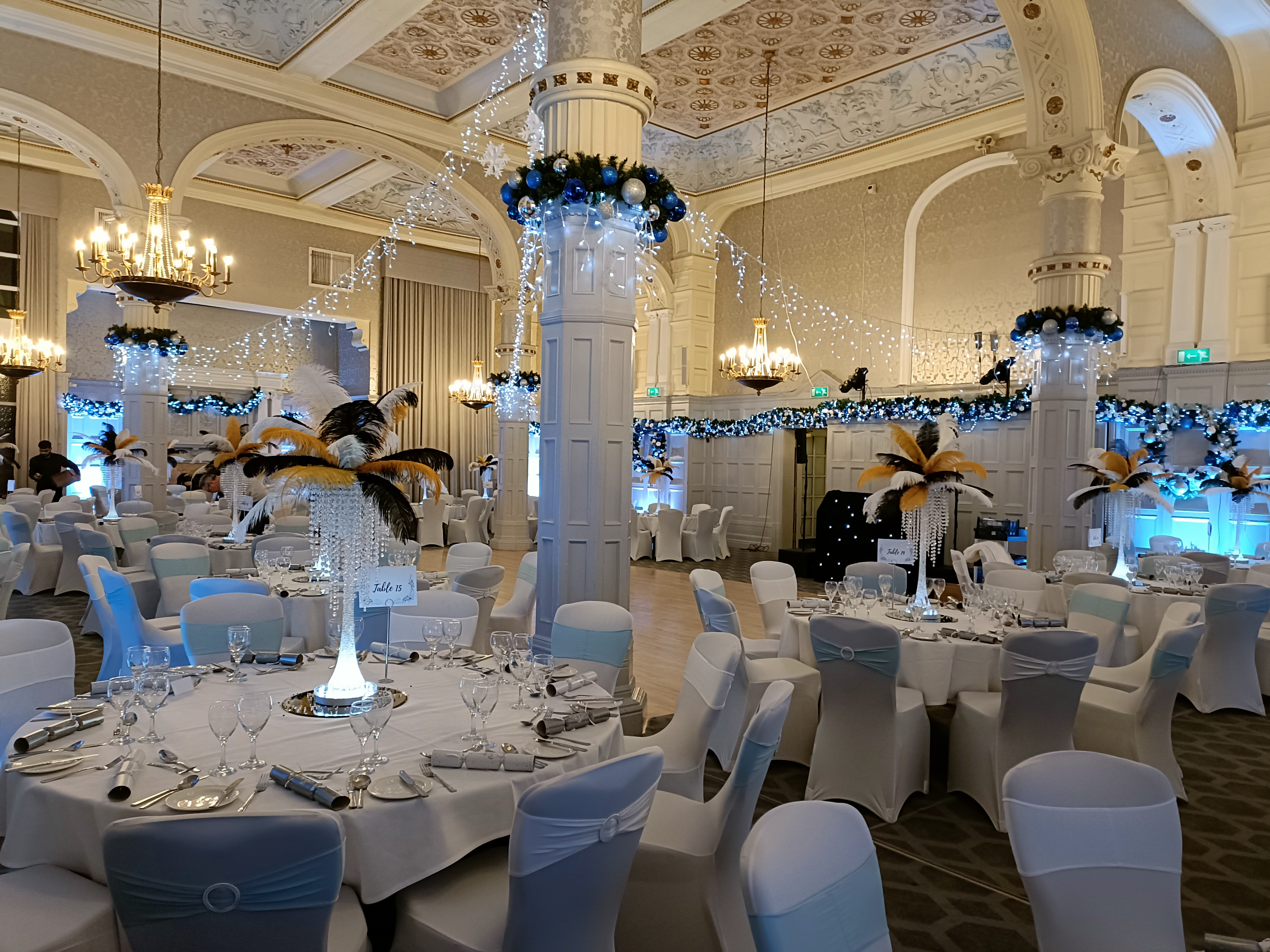 White, Black & Gold Ostrich Feather Centrepiece