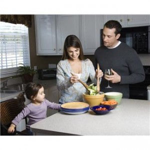 Mindlessly Eat Better at Mealtime