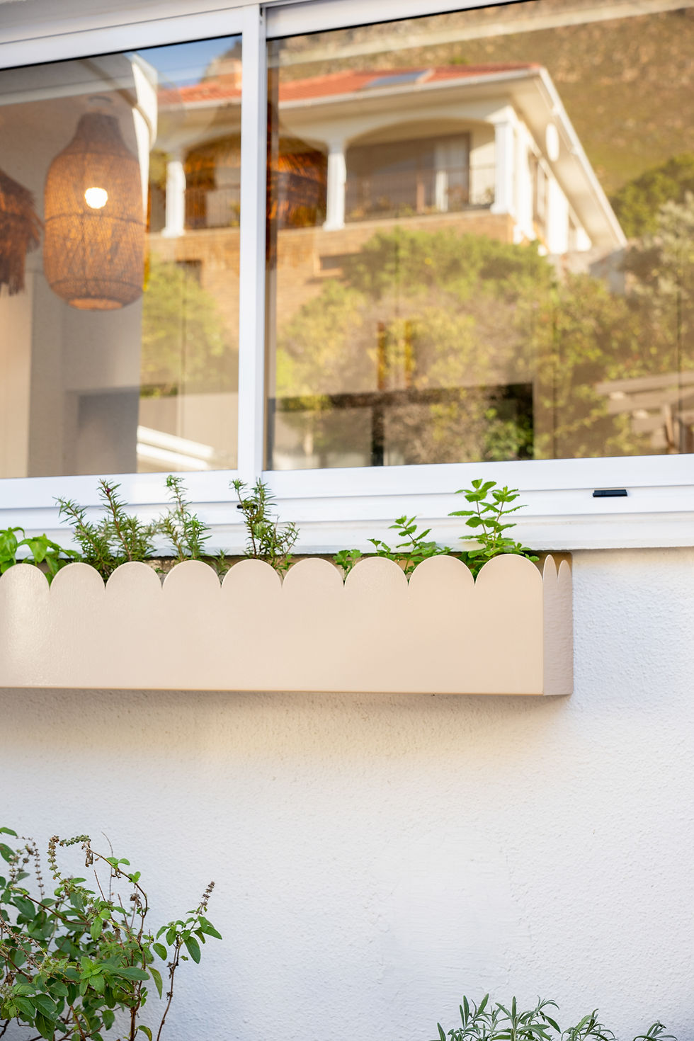 Thumbnail: Scallop Wall Planter