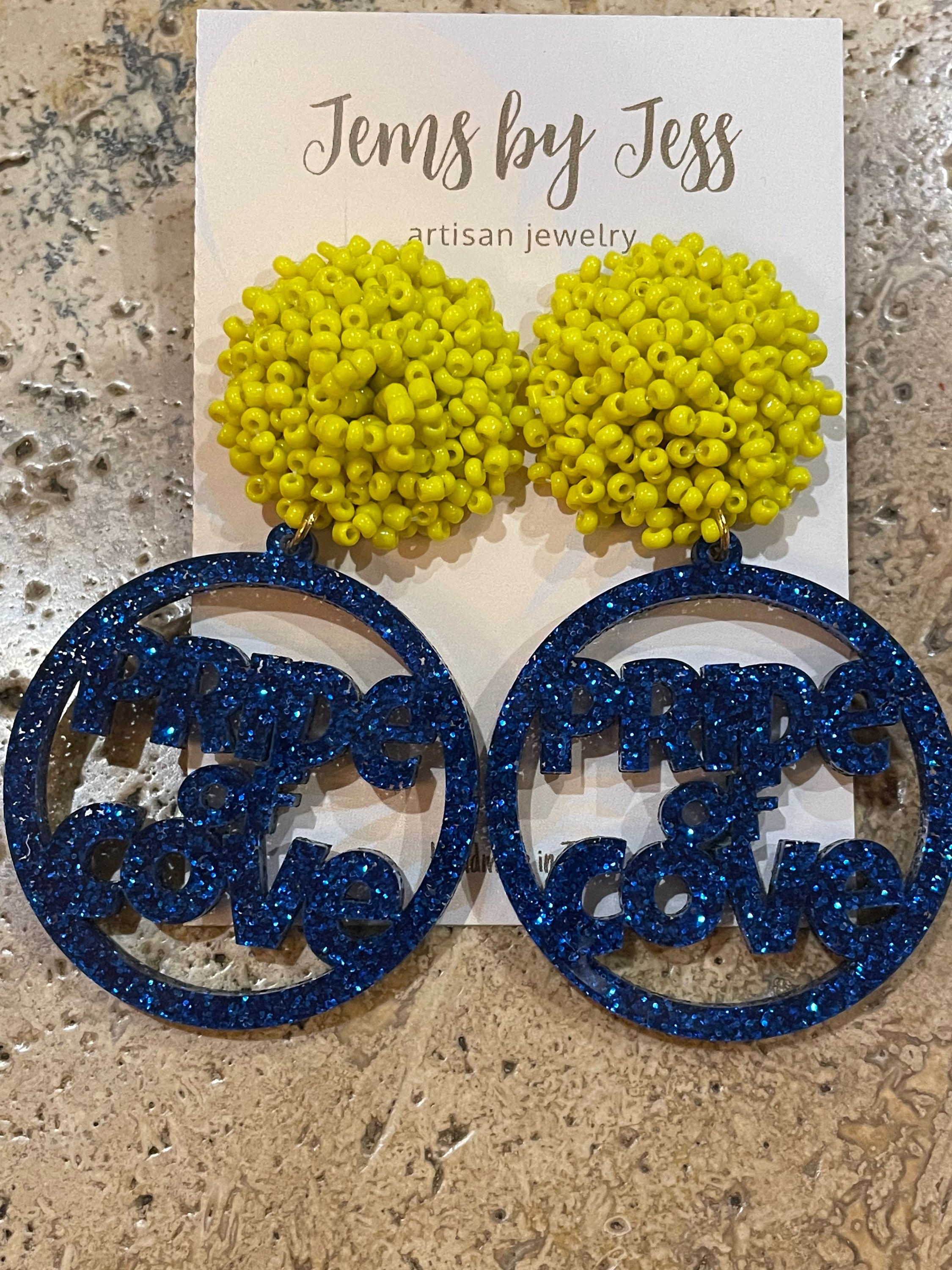 Pride of Cove w/beaded Pom