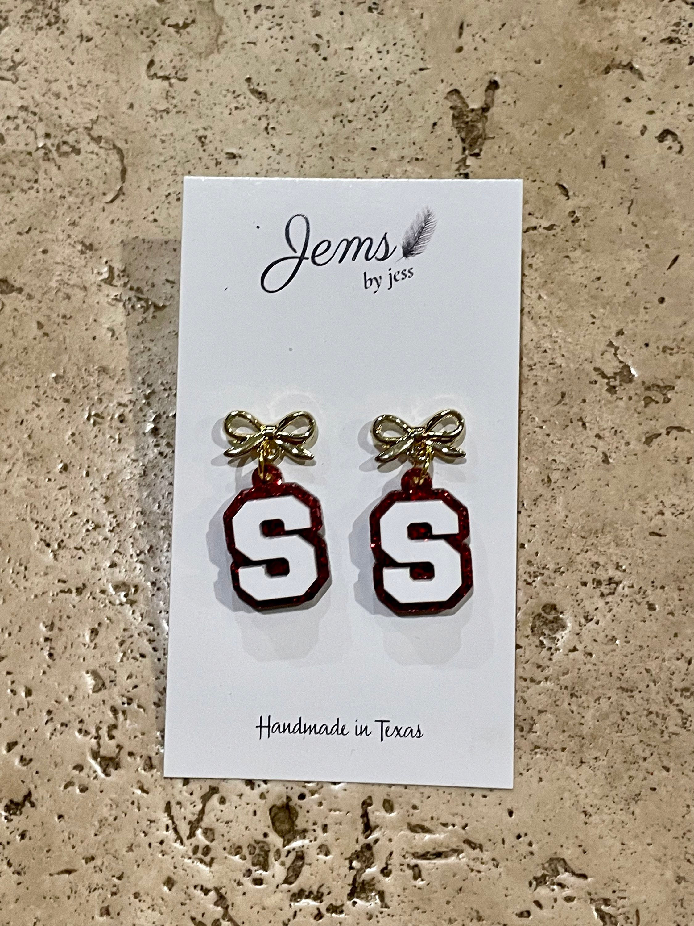 Salado “S” w/bow topper 