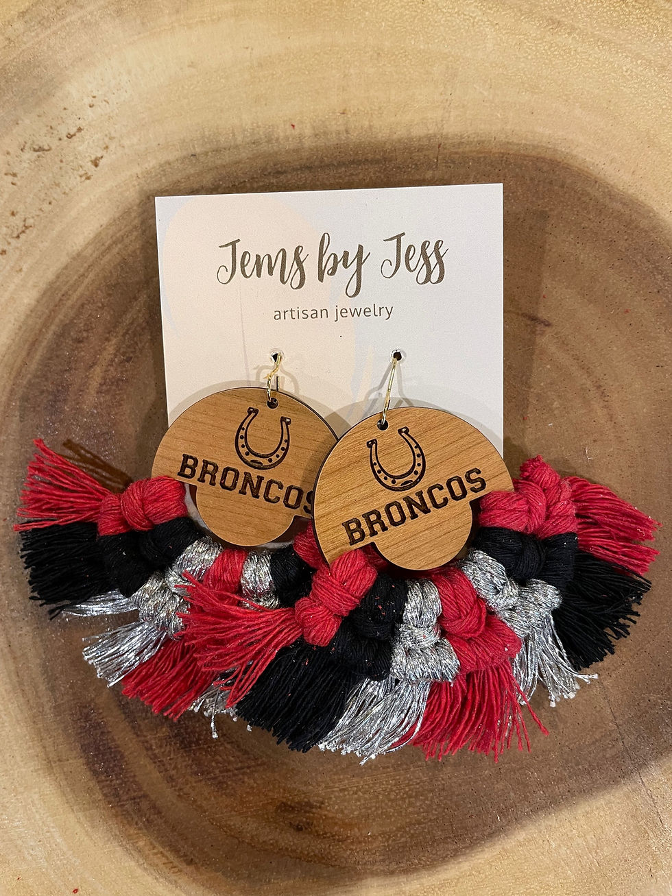 Thumbnail: Broncos Macrame