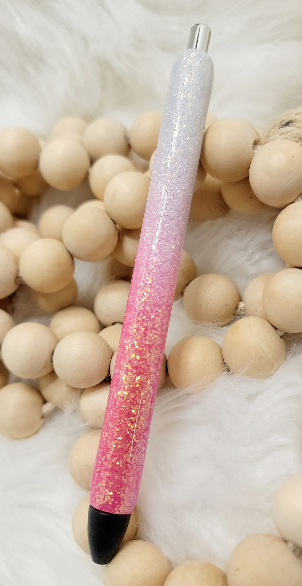 Thumbnail: pink/white ombre gel pen