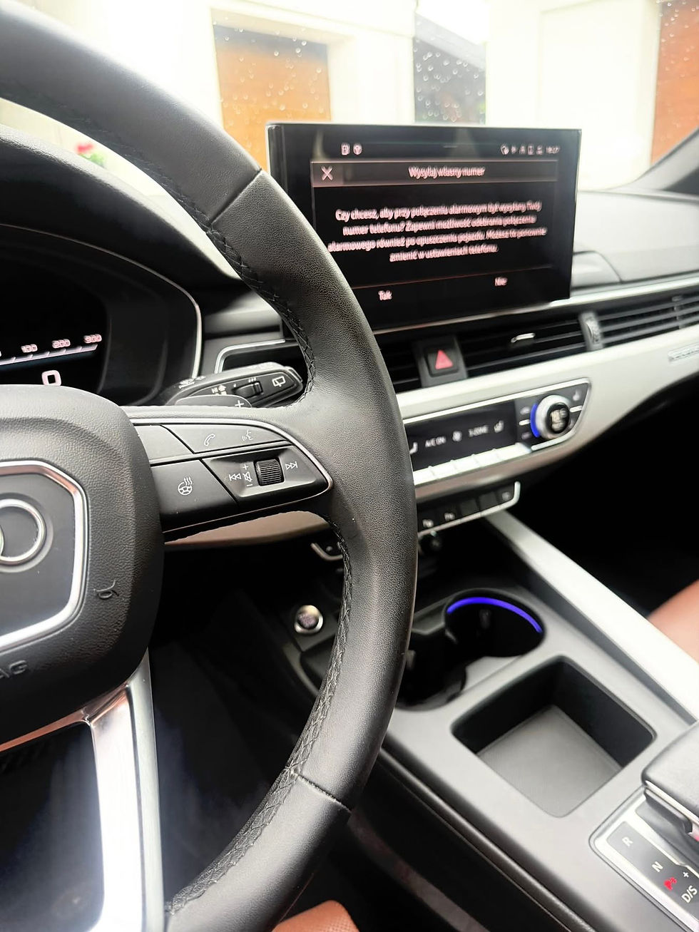 Miniatura: Audi A4 B9