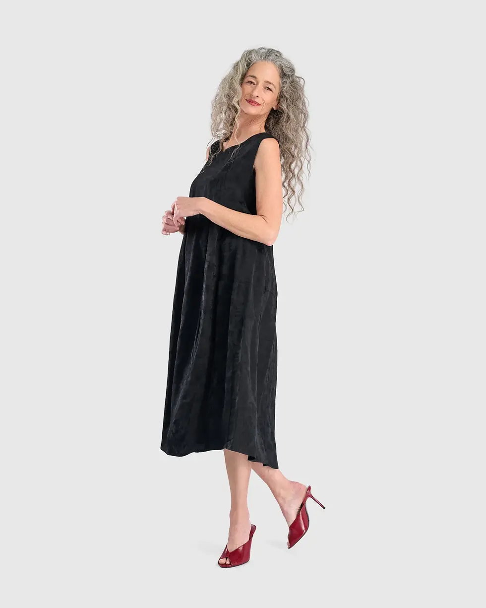 Thumbnail: Alembika Suzu Jacquard Swing Dress in black
