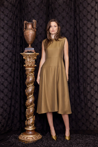 Maud Dainty 4052 Mosey Dress in Bronze and Sage green | Perugia Boutique