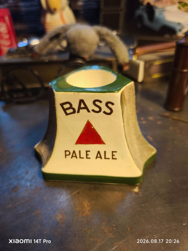 Miniature : pyrogene bass pale ale extra stout