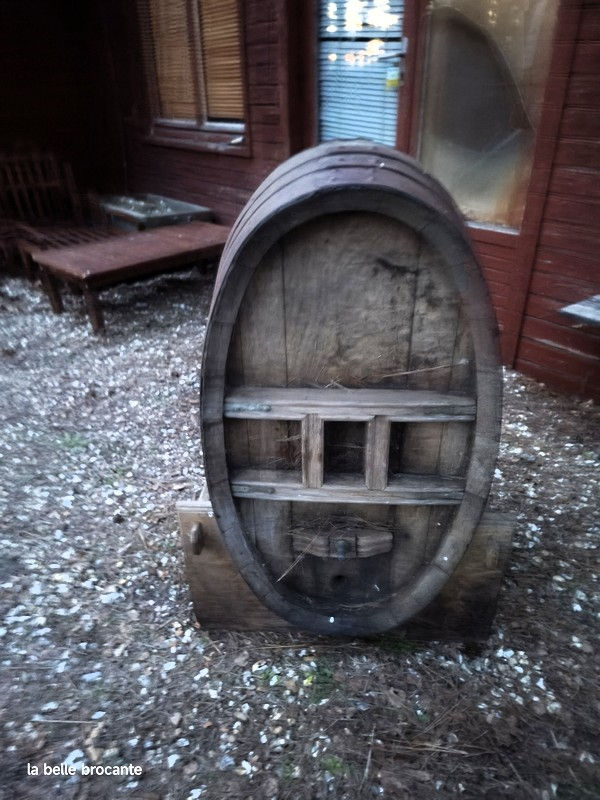 Miniaturbild: foudre a calvados tonneau hauteur 85 cm profondeur 65 cm