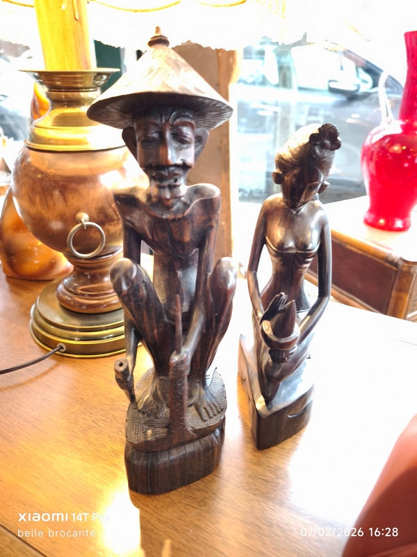 Miniature : paire de statues couple asiatiques en bois hauteur 29 et 33 cm