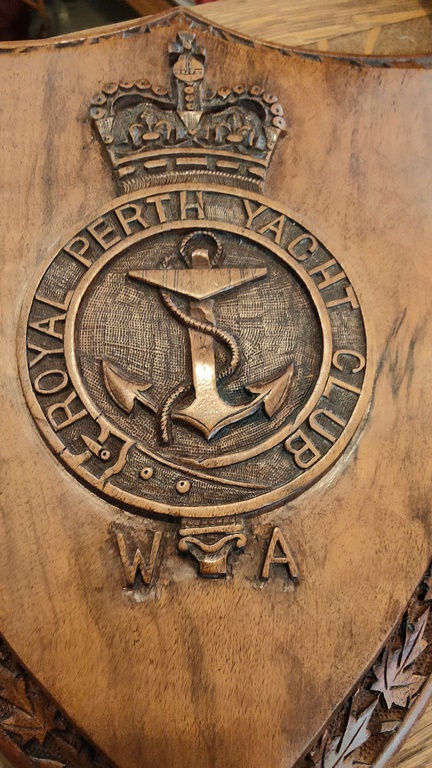 Miniature : tape de bouche en bois sculpte royal perth yacht club