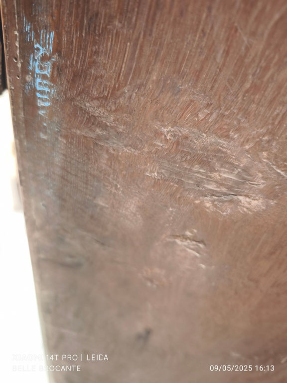 Thumbnail: paire d'encoignures galbées en marqueterie de bois de rose marbre veiné gris. tr