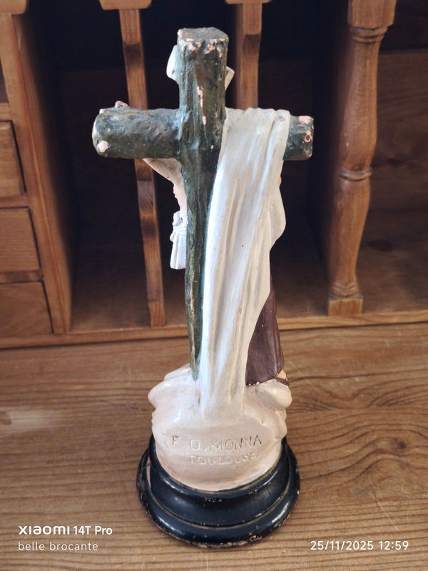 Miniaturbild: calvaire du christ par f d Monna toulouse casse sur le pied voir photos hauteur 27 cm