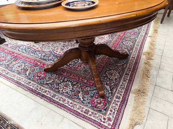 Miniature : table basse en merisier pied central taille 106 x 64 cm hauteur 50 cm