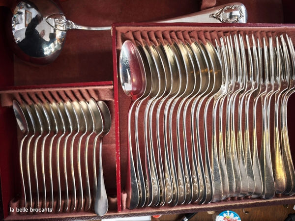 Miniature : menagere 37 pieces en metal argente de marque frenais