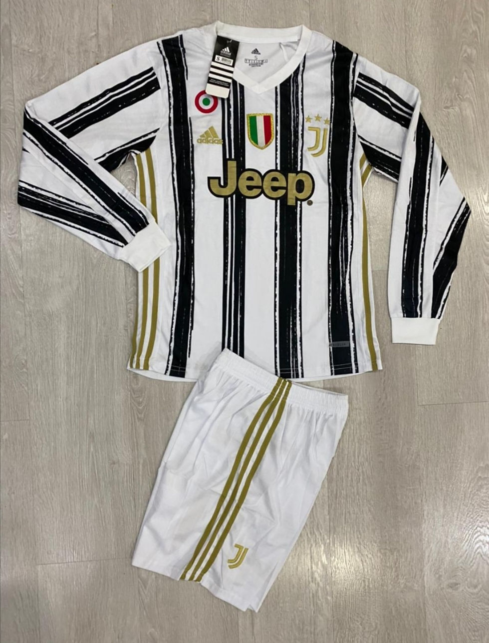 Miniatura: UNIFORMES DE FUTBOL