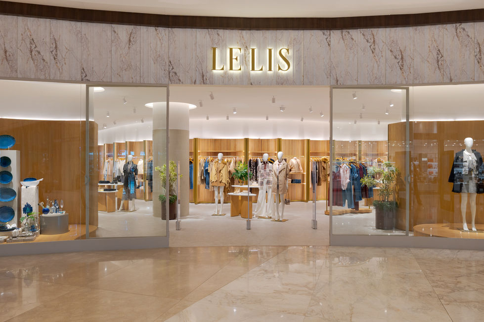 Fachada | foto por Renata Salles