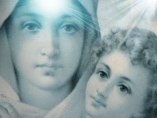 Maria: Origine, Moeder van alle Kinderen