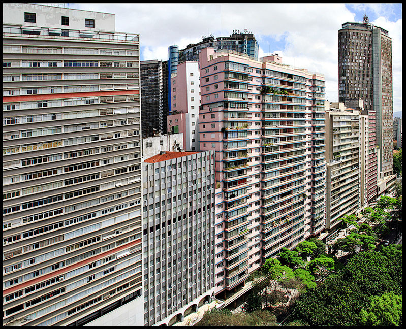Avenida São Luís Louvre