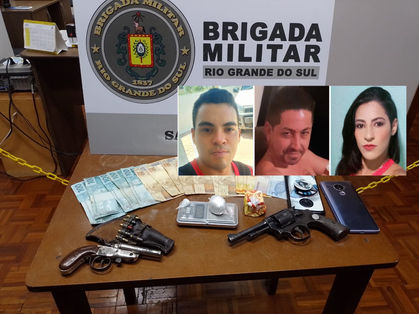 Força Tática da BM prende 3 por tráfico e porte ilegal de arma de fogo em Itacurubi