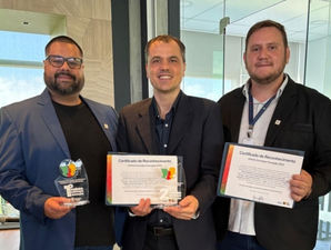 URI Santiago conquista 1º lugar no Prêmio Destaque Inovação 2025 do Governo do Estado