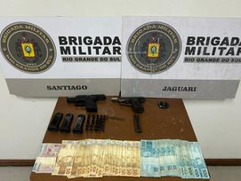 Mulher é presa com pistolas, munições e dinheiro em Jaguari