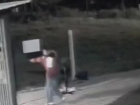 Homem mata mulher a tiros na frente do filho de 5 anos no RS