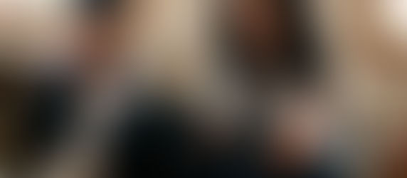 Q: My teen's fractured toe isn't healing after 3 months and is now changing color and feels numb. Is this normal?