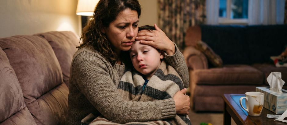 P: Mi hijo tiene síntomas de resfriado, fiebre leve y dolor muscular a pesar de los antibióticos. ¿Debemos hacerle prueba de influenza?