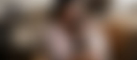 P: Mi hijo tiene fiebre de 39.6°C por 2 días, marcadores de inflamación altos y glóbulos blancos en 17,000. ¿Es indispensable hospitalizar?