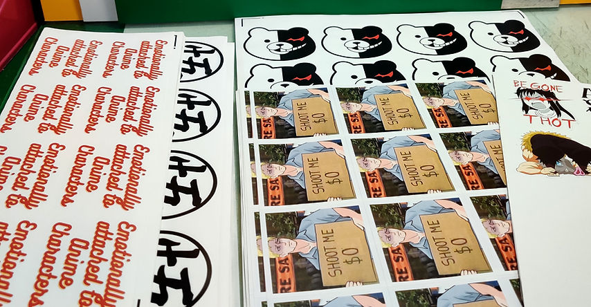 paper stickers_shape cutting.jpg