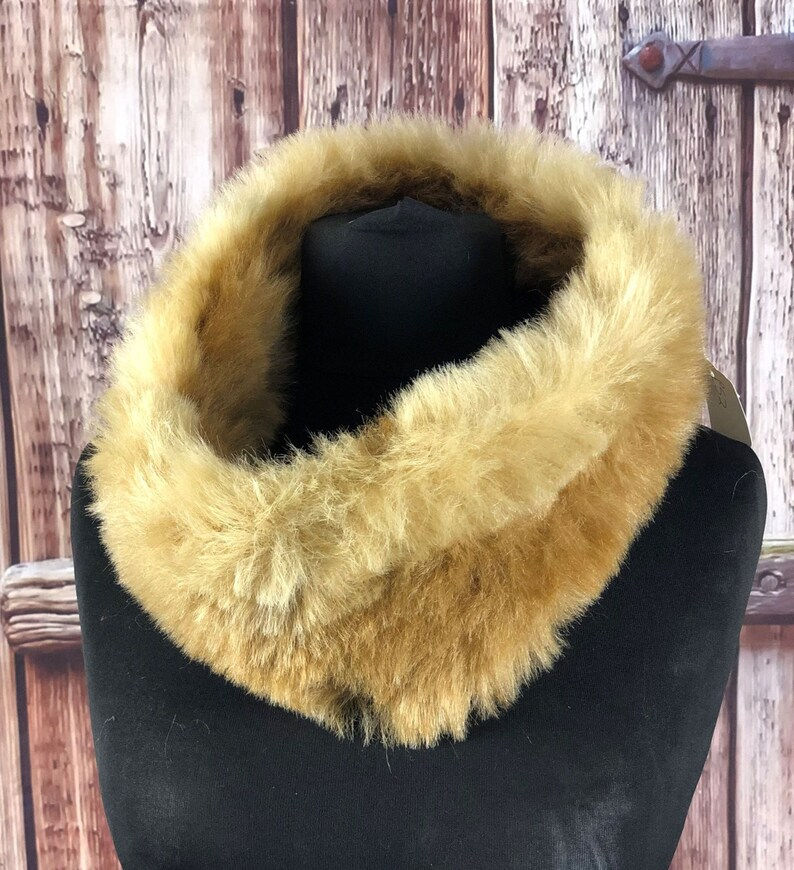 Thumbnail: Faux Fur Neck Warmer Scarf/cowl