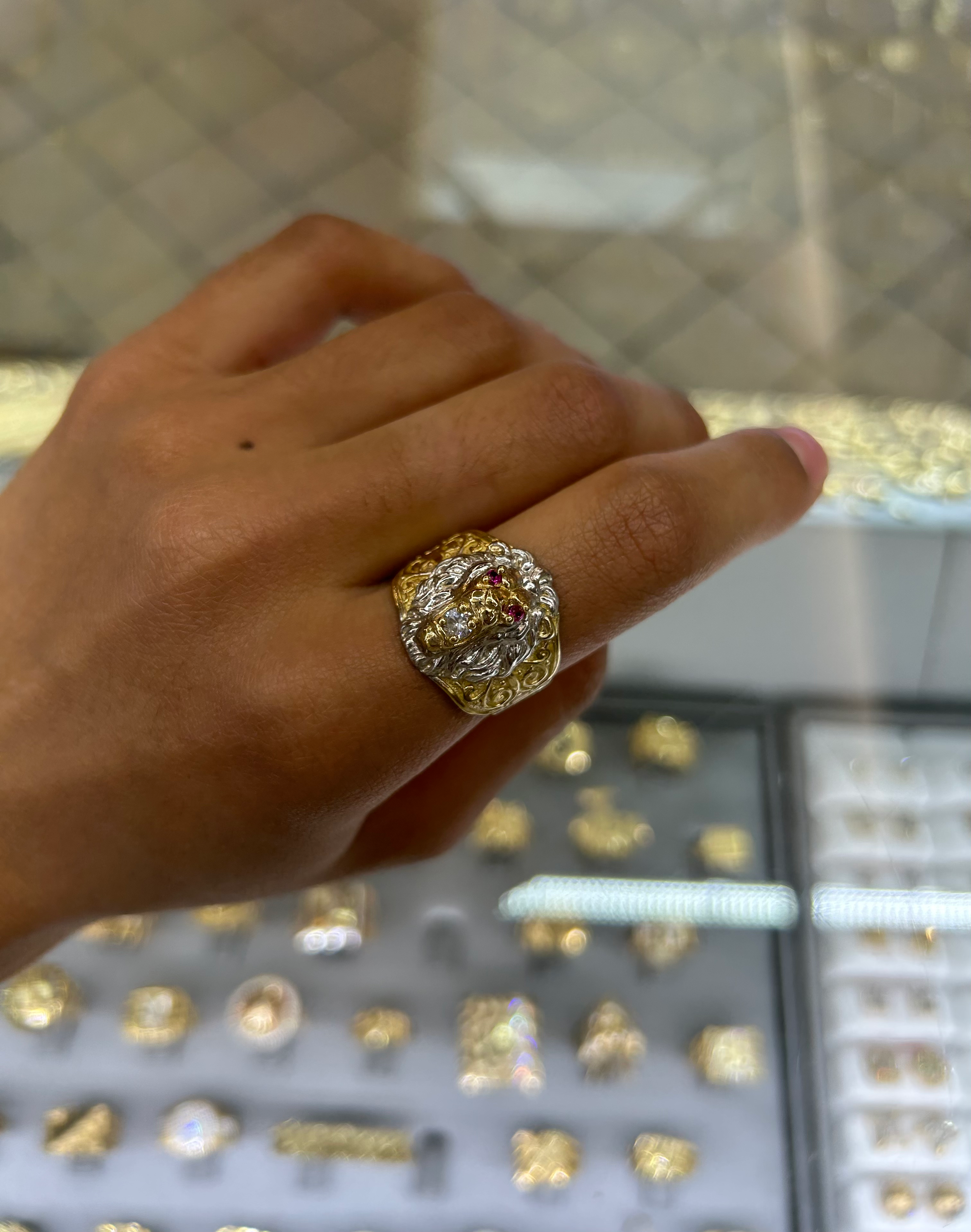 10k lion ring