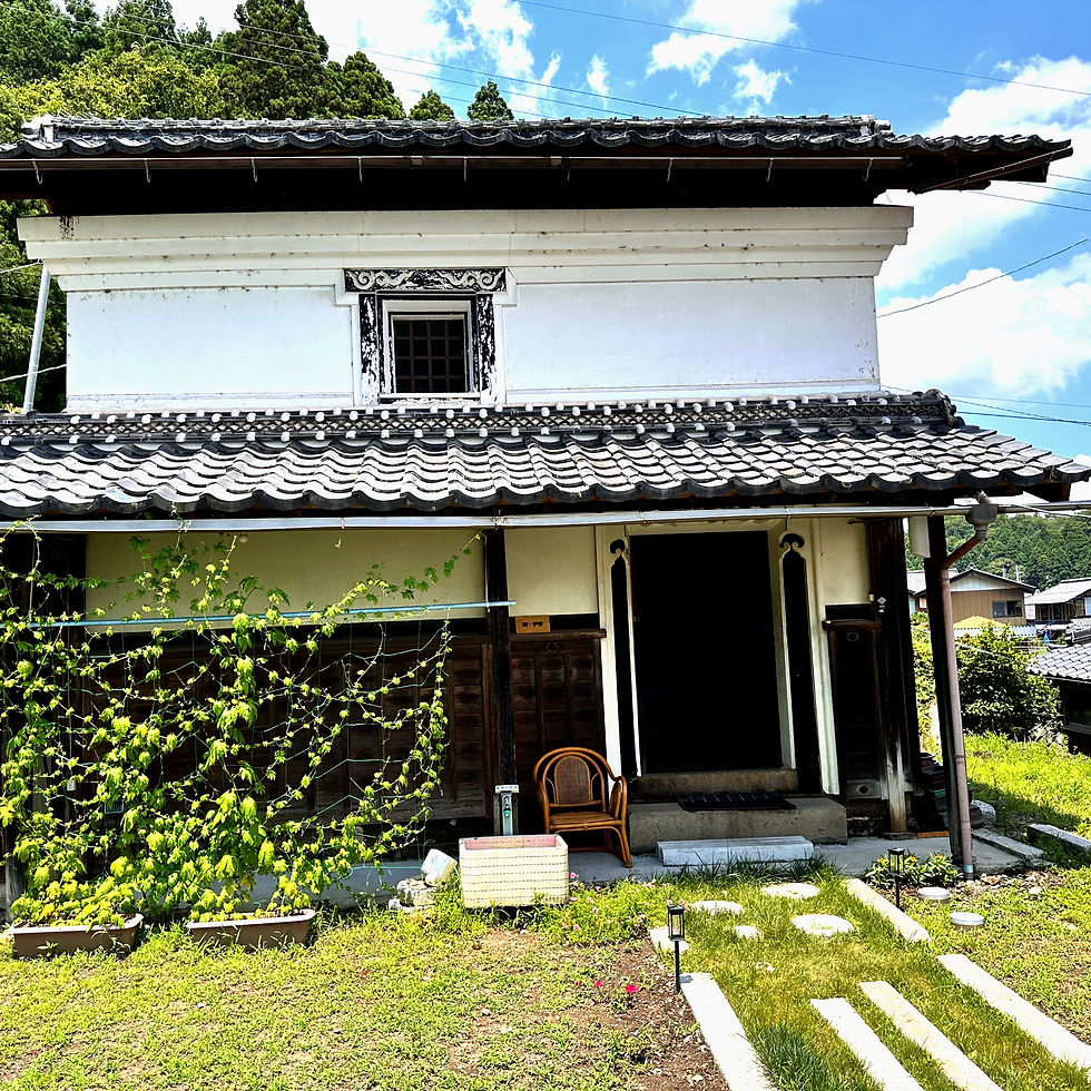 築130年の蔵から改造した蔵宿泊
