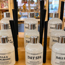 Small family-owned business offering Australian-made home fragrance products, including candles, wax melts, diffusers, and room scents. The collection features cruelty-free, vegan-friendly, and eco-friendly options designed to bring long-lasting fragrance and a cozy atmosphere to any home.